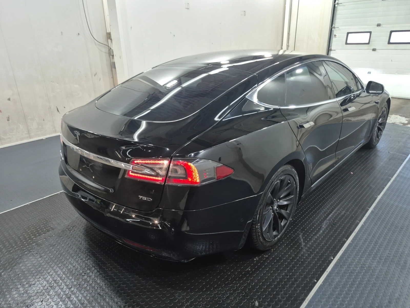 Tesla Model S * * CARFAX * * АВТО КРЕДИТ * *  - изображение 3