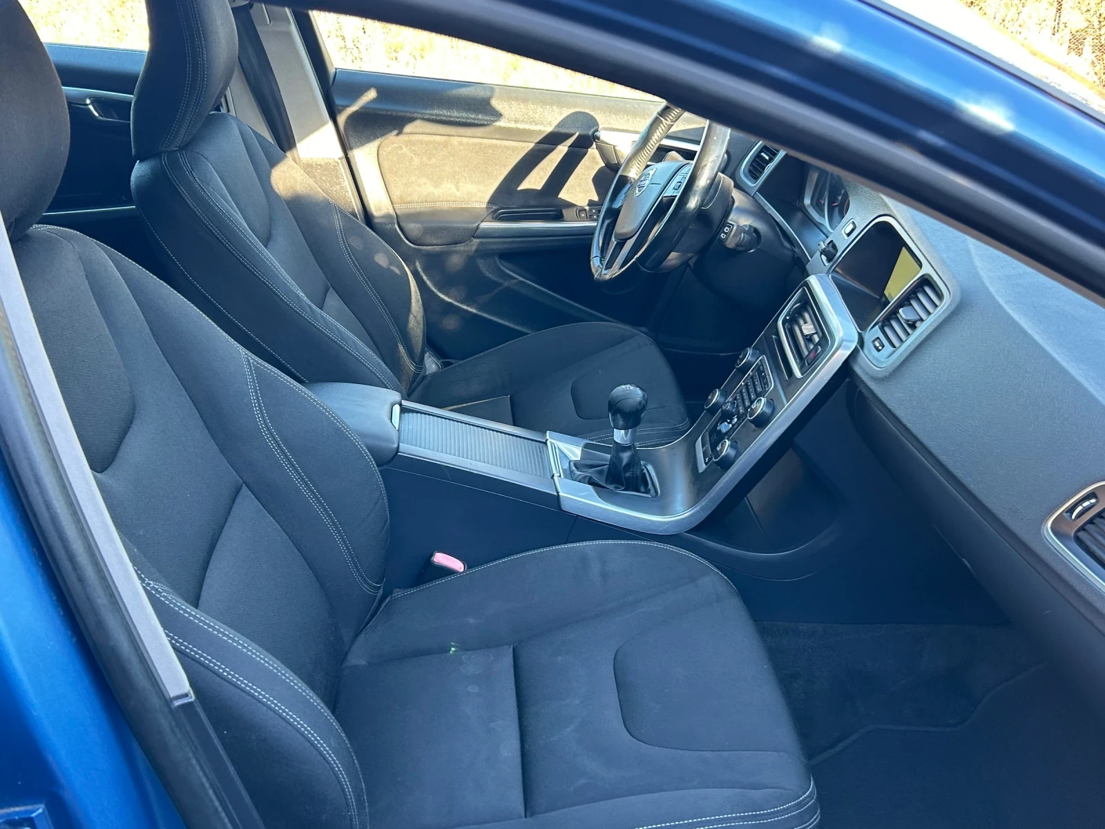 Volvo V60 1.6 D2 | Mobile.bg � ����������� 12