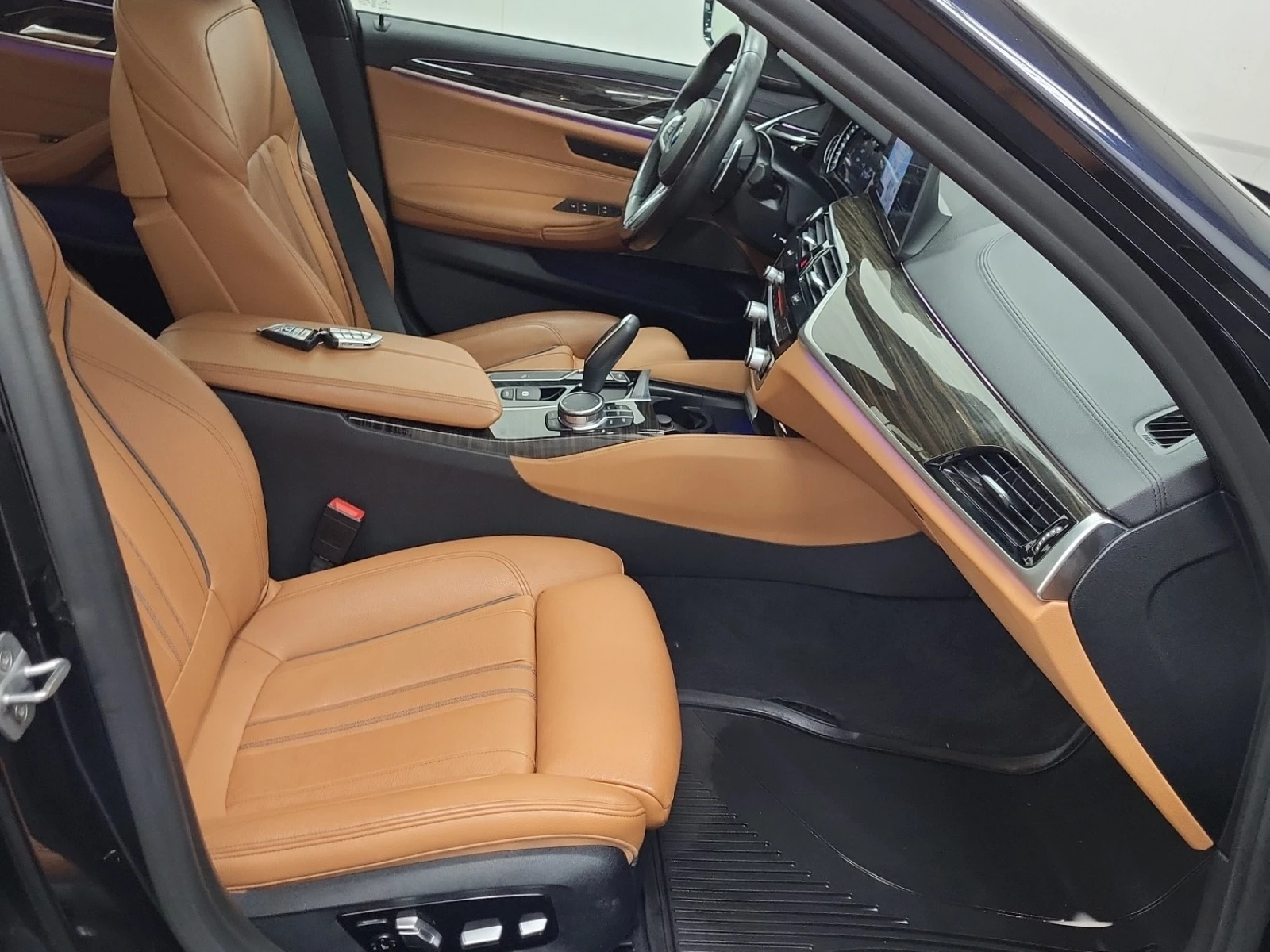 BMW 540 M PACK * * CARFAX * * АВТО КРЕДИТ * *  - изображение 9