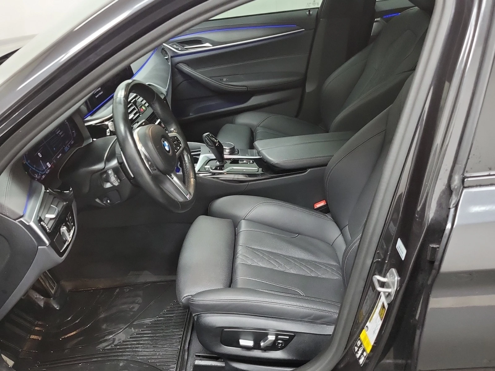 BMW 530 M PACK * * CARFAX * * АВТО КРЕДИТ * *  - изображение 8