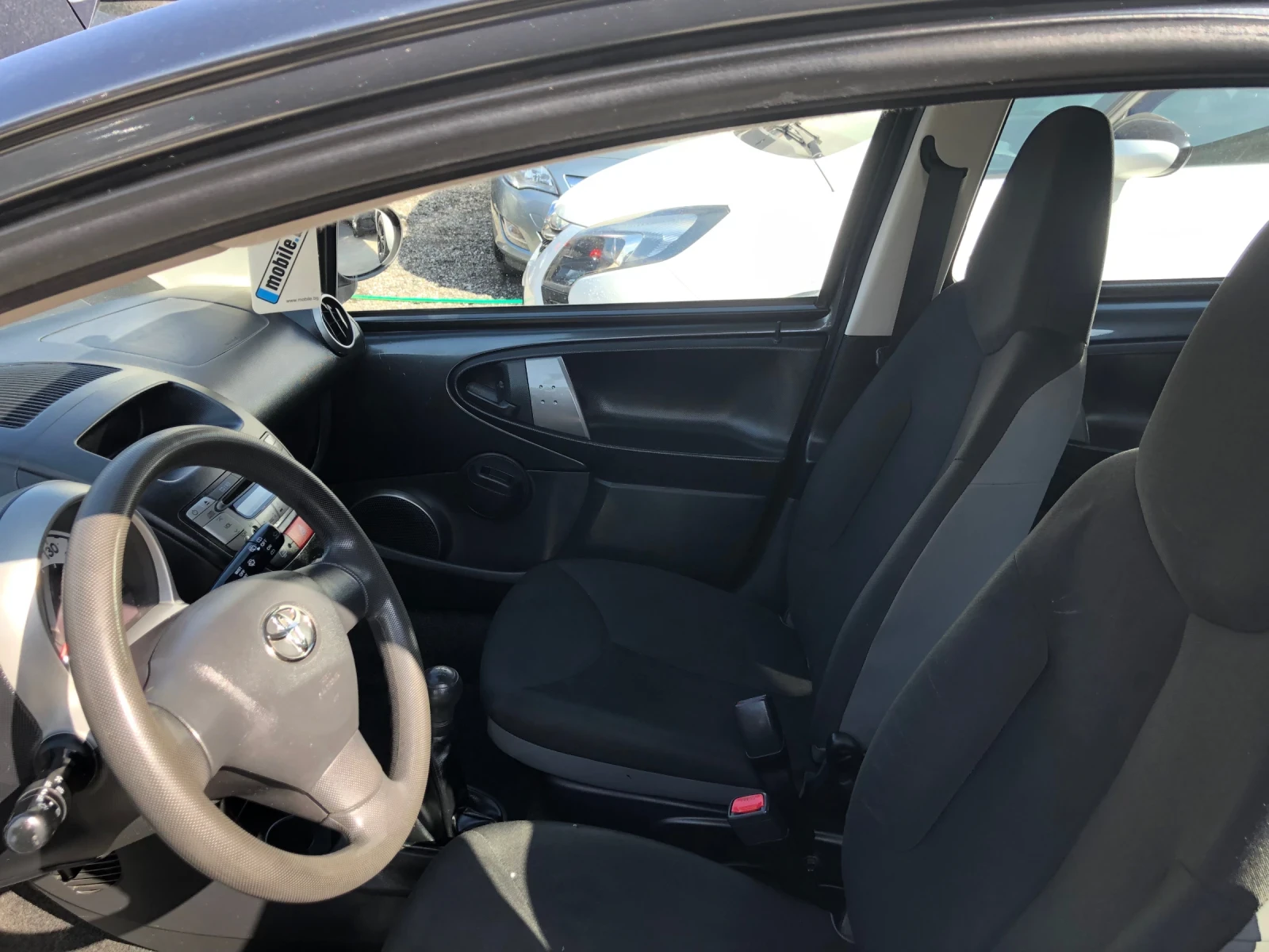 Toyota Aygo, снимка 6 - Автомобили и джипове - 53836585