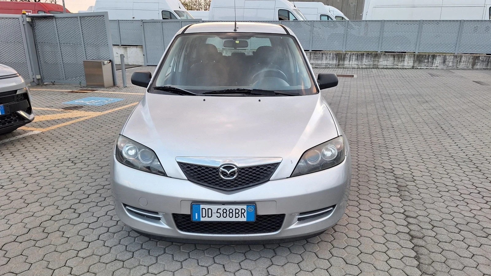 Mazda 2 1.4 diesel Nov vnos Italia , снимка 2 - Автомобили и джипове - 54127398