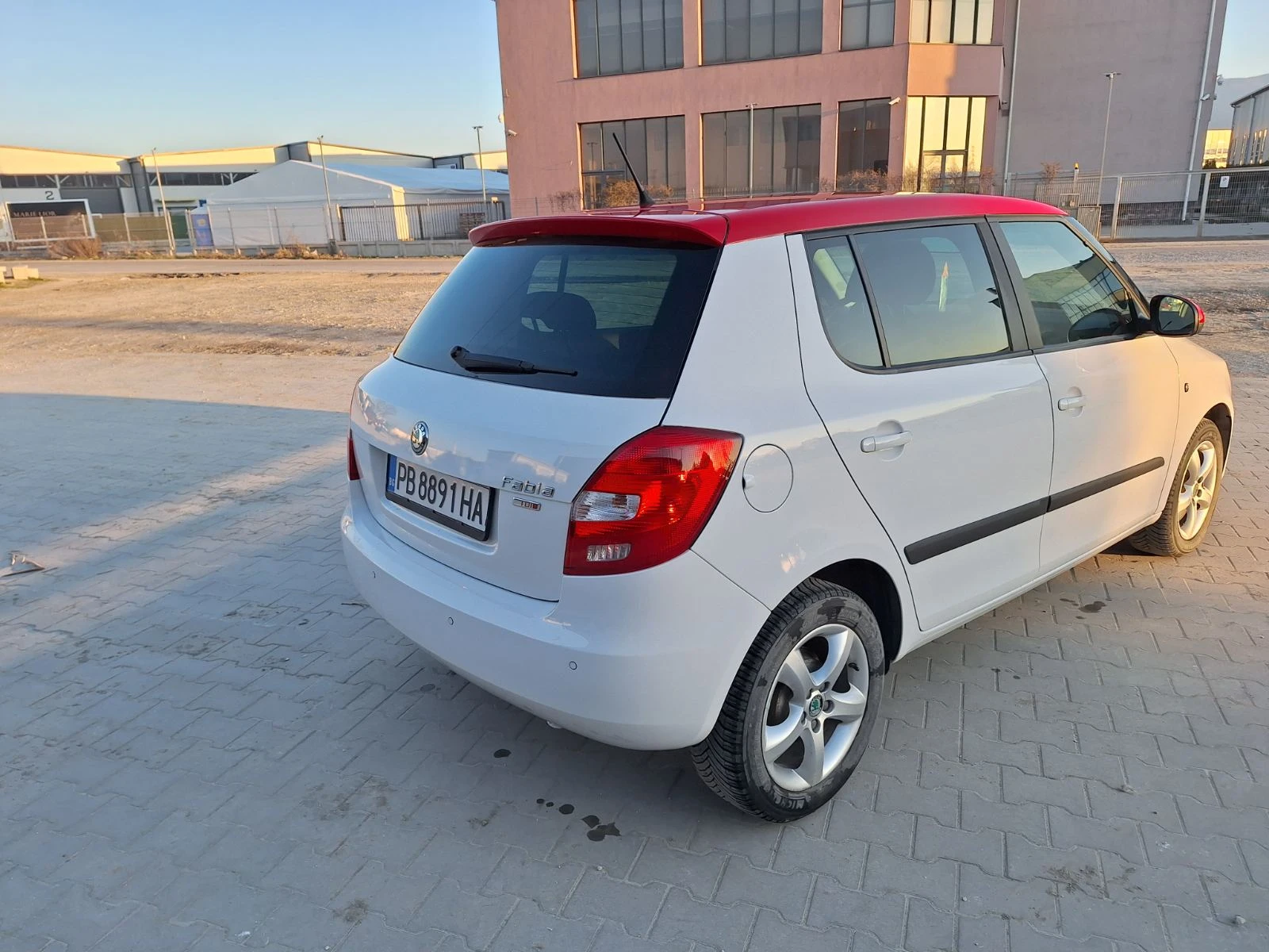 Skoda Fabia 1.6TDI, снимка 7 - Автомобили и джипове - 54697053