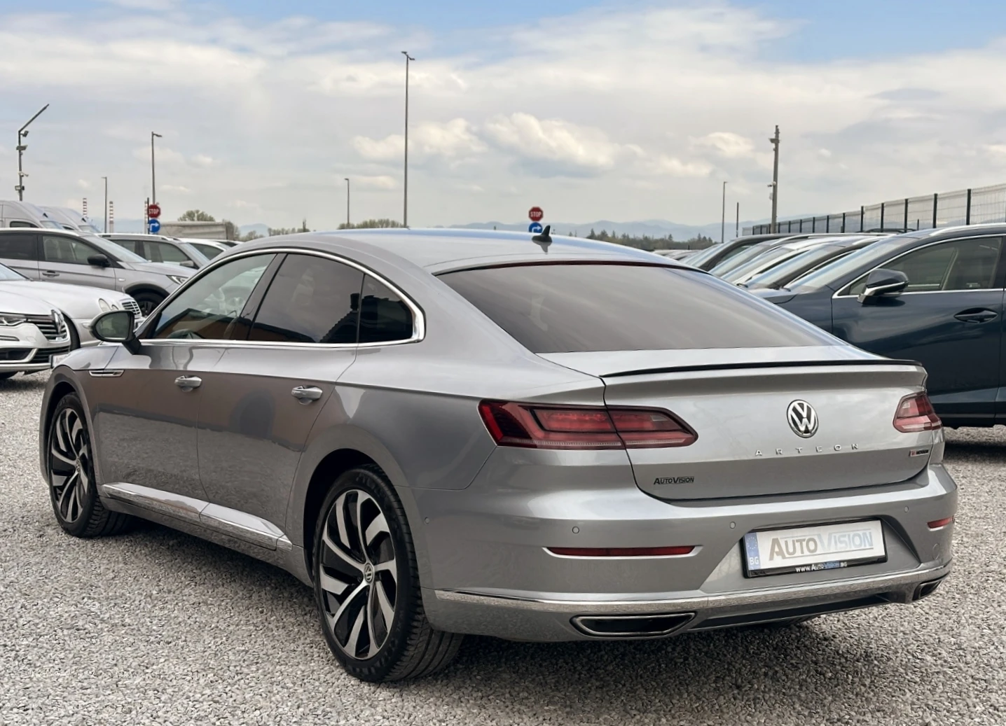 VW Arteon 2.0TSi R-Line 4M DiSTRONiC Head-up KeyLess LED 360, снимка 5 - Автомобили и джипове - 54397146