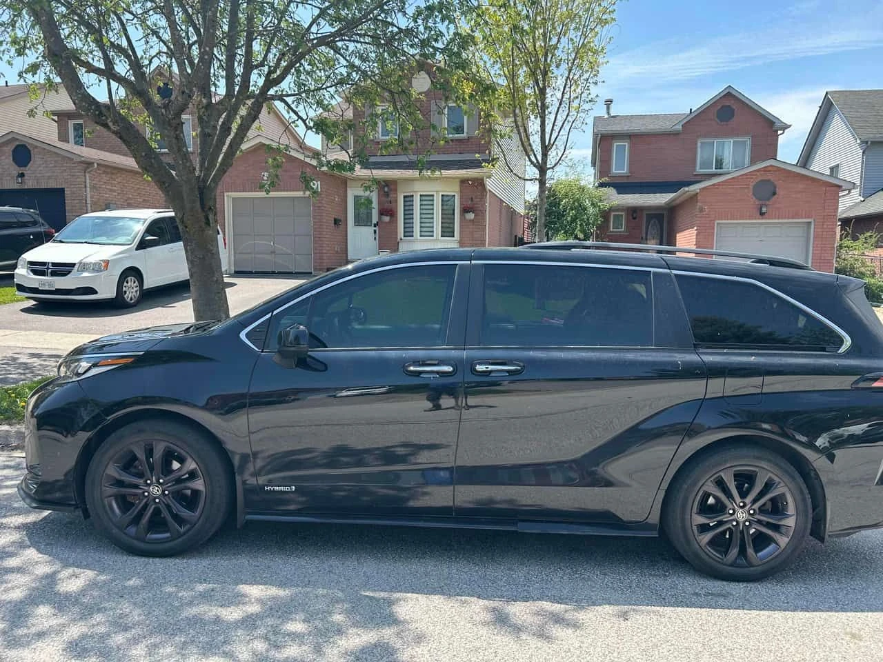 Toyota Sienna * FWD* АВТОКРЕЕДИТ БЕЗ ПЪРВОНАЧАЛНА ВНОСКА* , снимка 2 - Автомобили и джипове - 54627356