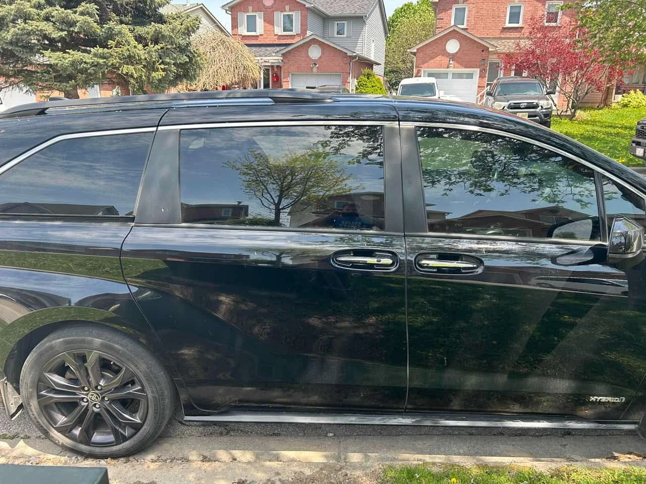 Toyota Sienna * FWD* АВТОКРЕЕДИТ БЕЗ ПЪРВОНАЧАЛНА ВНОСКА* , снимка 3 - Автомобили и джипове - 54627356