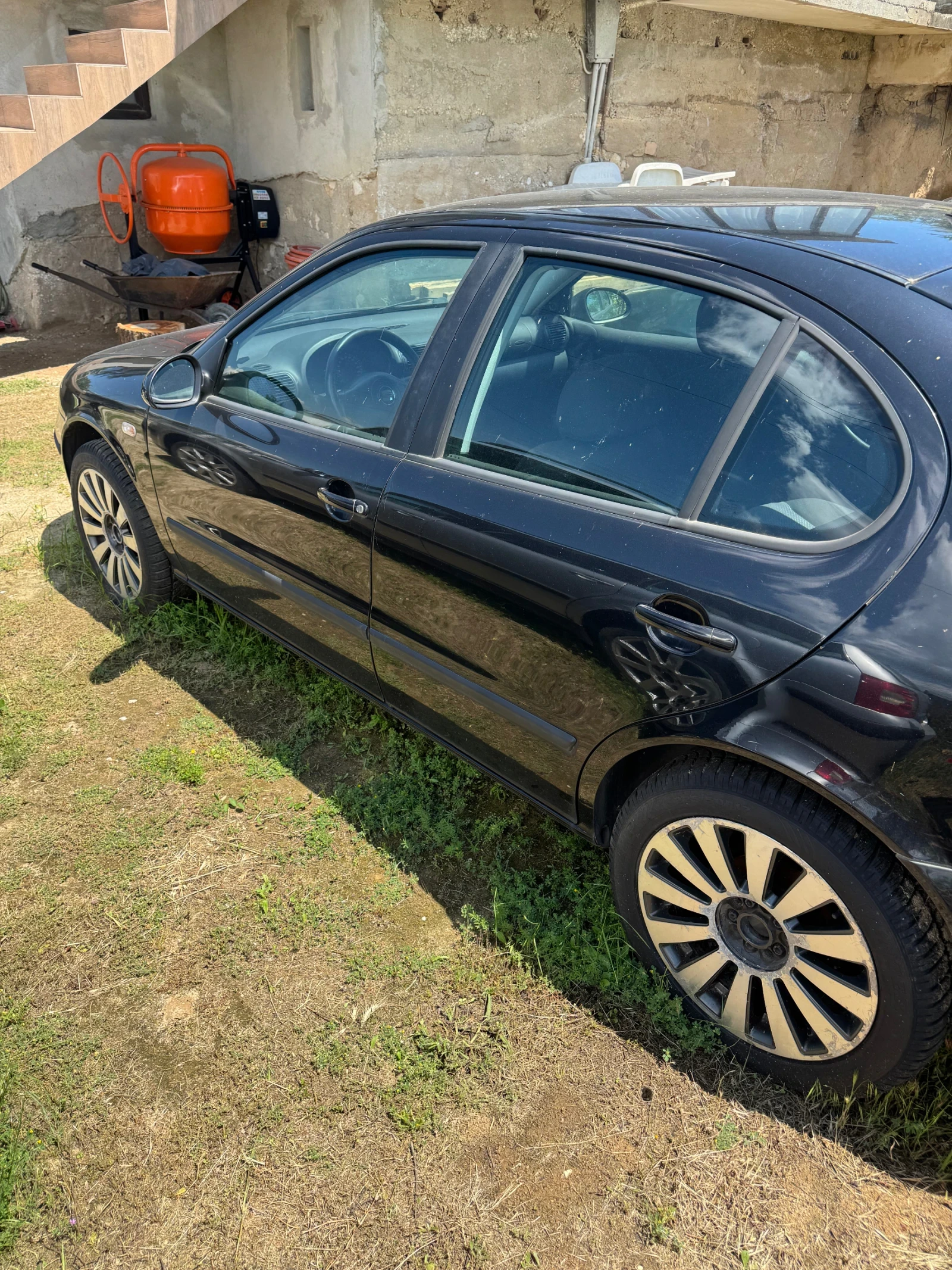 Seat Leon 1.6, снимка 2 - Автомобили и джипове - 54761623