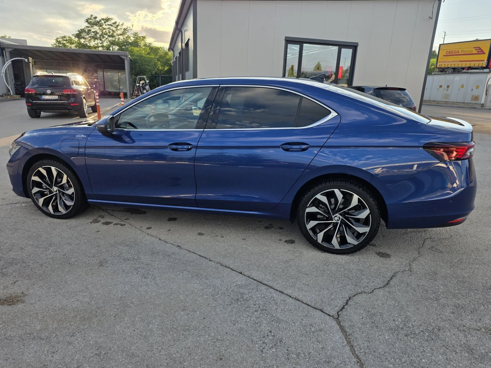 Skoda Superb L&K, снимка 10 - Автомобили и джипове - 54800046