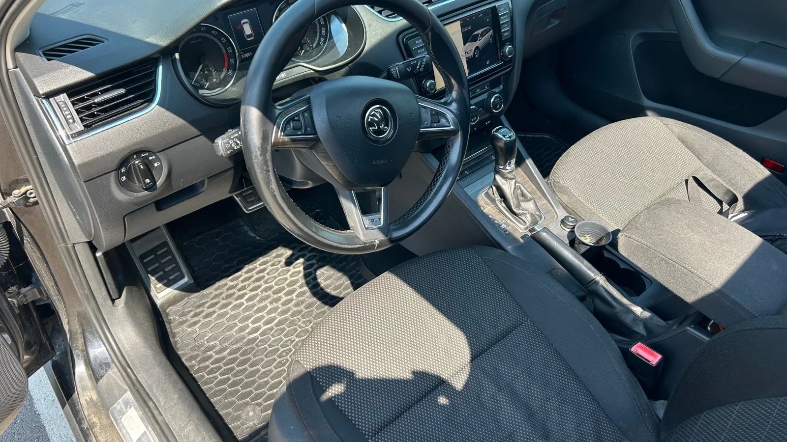 Skoda Octavia Scout , снимка 12 - Автомобили и джипове - 55058308