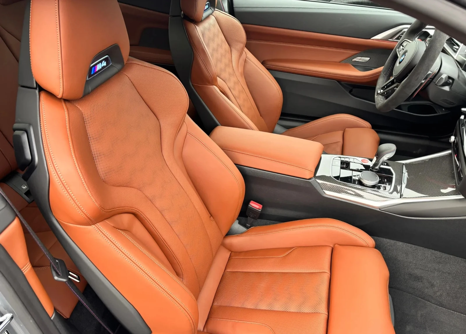 BMW M4 Competition M xDrive, снимка 7 - Автомобили и джипове - 55429969