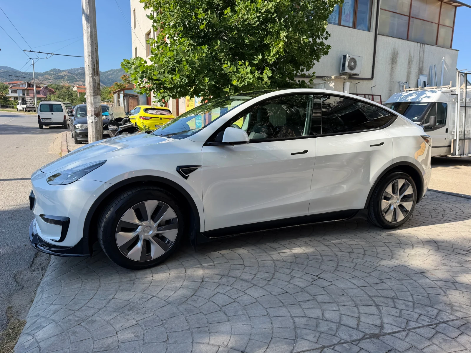 Tesla Model Y Dual motor, снимка 7 - Автомобили и джипове - 55479119