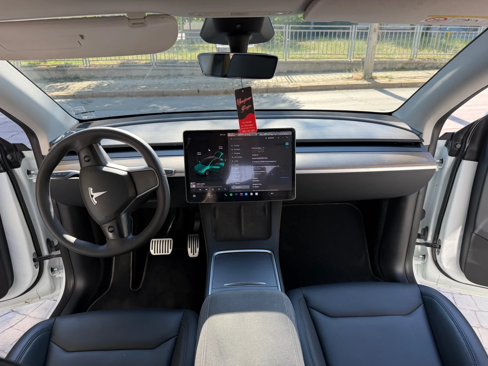Tesla Model Y Dual motor, снимка 15 - Автомобили и джипове - 55479119