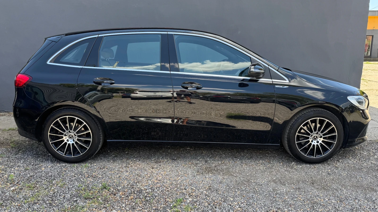 Mercedes-Benz B 200, снимка 3 - Автомобили и джипове - 55595886
