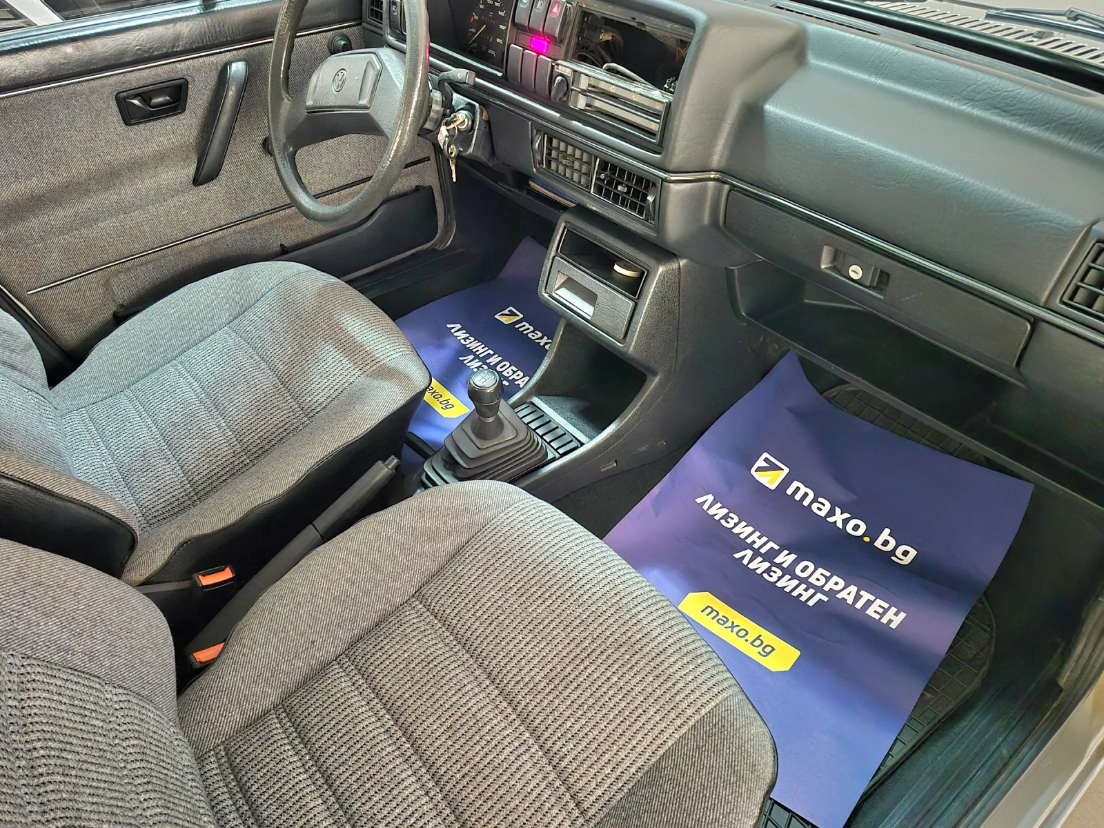 VW Golf 57000 км 1985 г Кола за Колекционери, снимка 12 - Автомобили и джипове - 55628293
