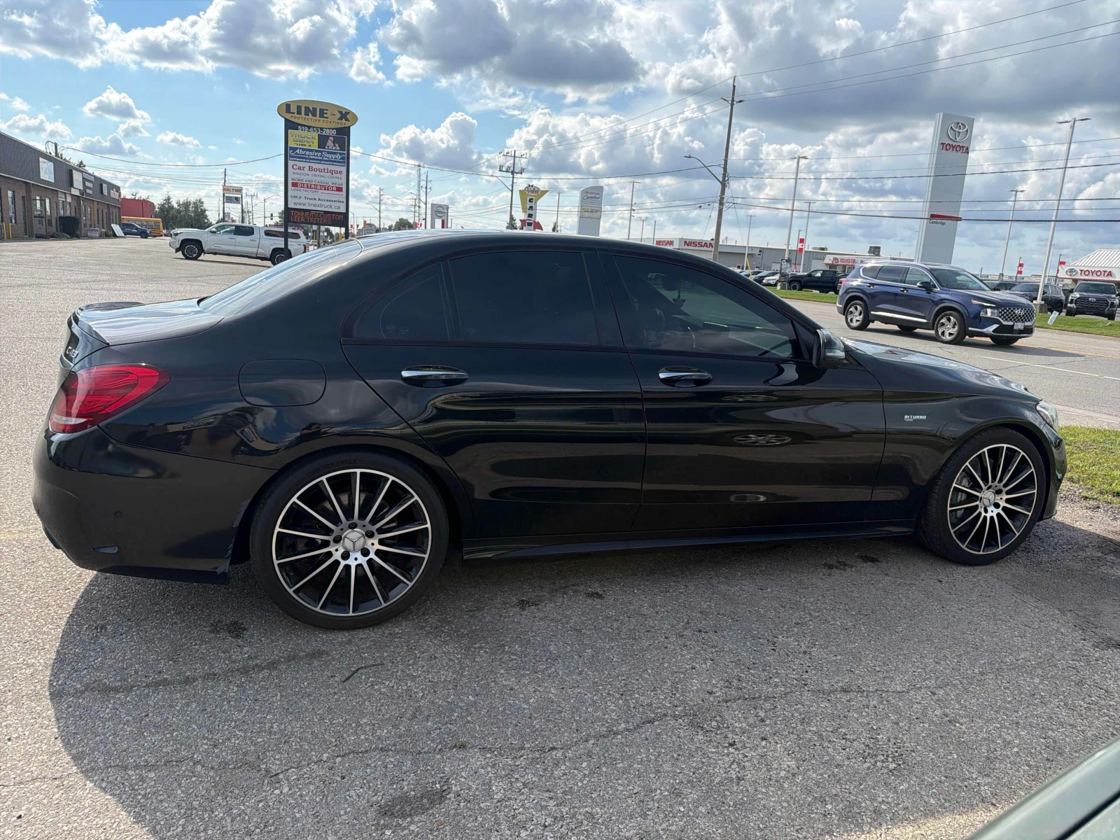Mercedes-Benz C 43 AMG * CARFAX * ОПЦИЯ ЗА ФИНАНСИРАНЕ, снимка 3 - Автомобили и джипове - 55830661