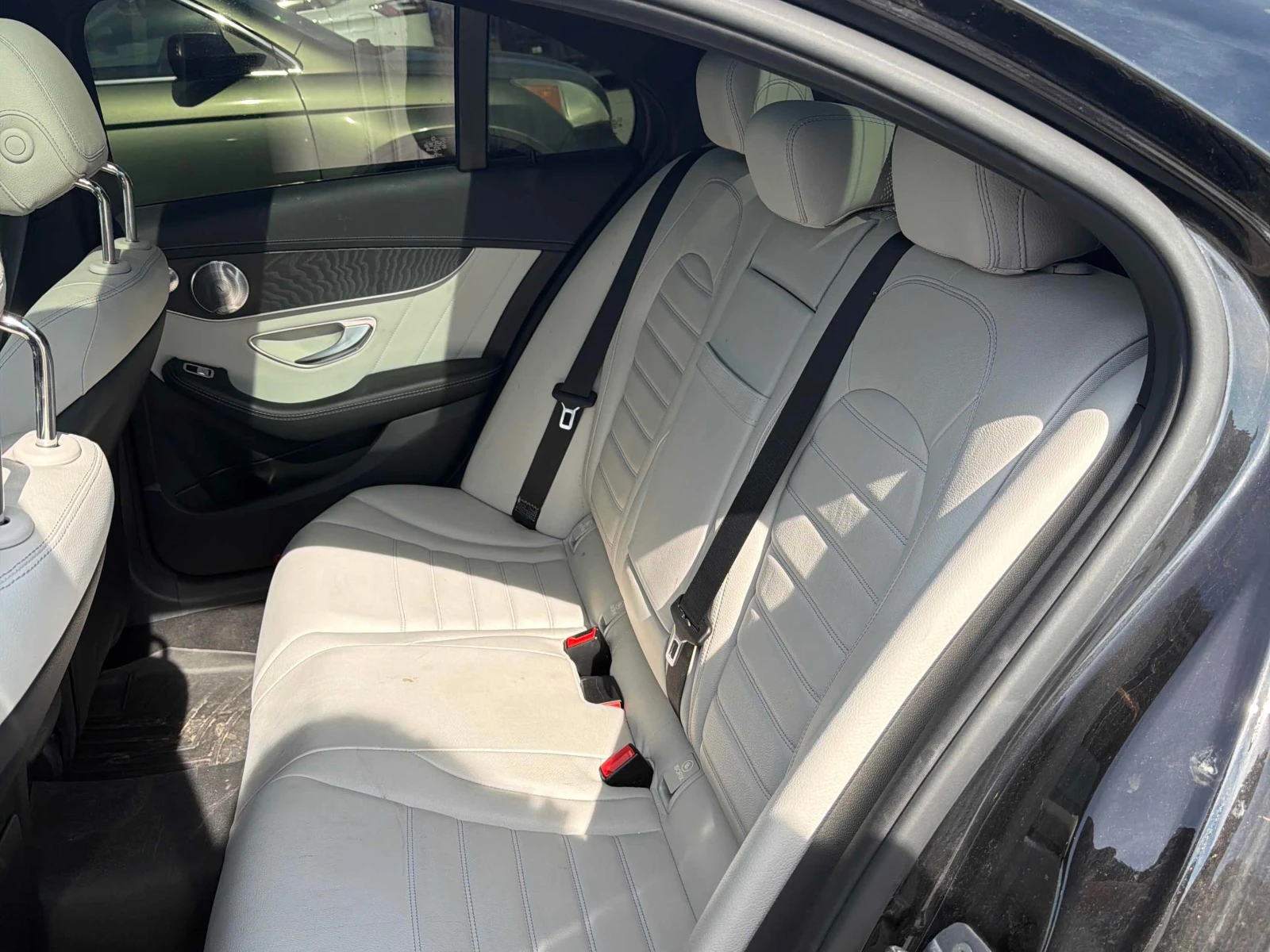 Mercedes-Benz C 43 AMG * CARFAX * ОПЦИЯ ЗА ФИНАНСИРАНЕ, снимка 10 - Автомобили и джипове - 55830661