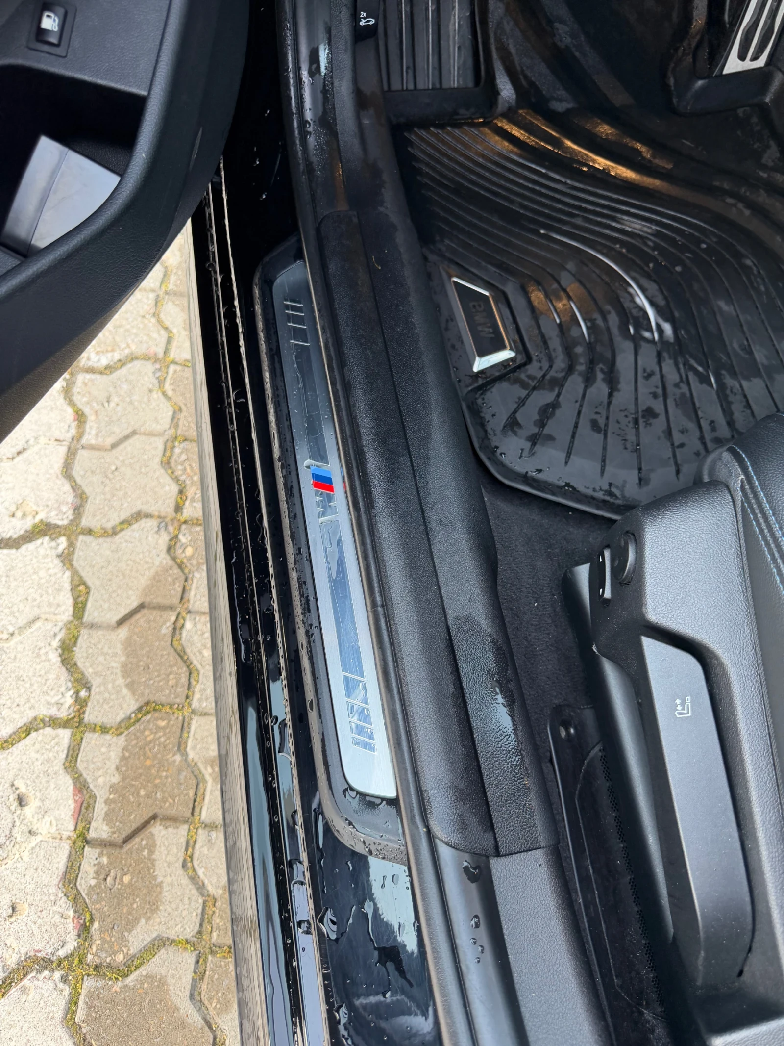 BMW 320 318D M CarPlay , снимка 10 - Автомобили и джипове - 56015940