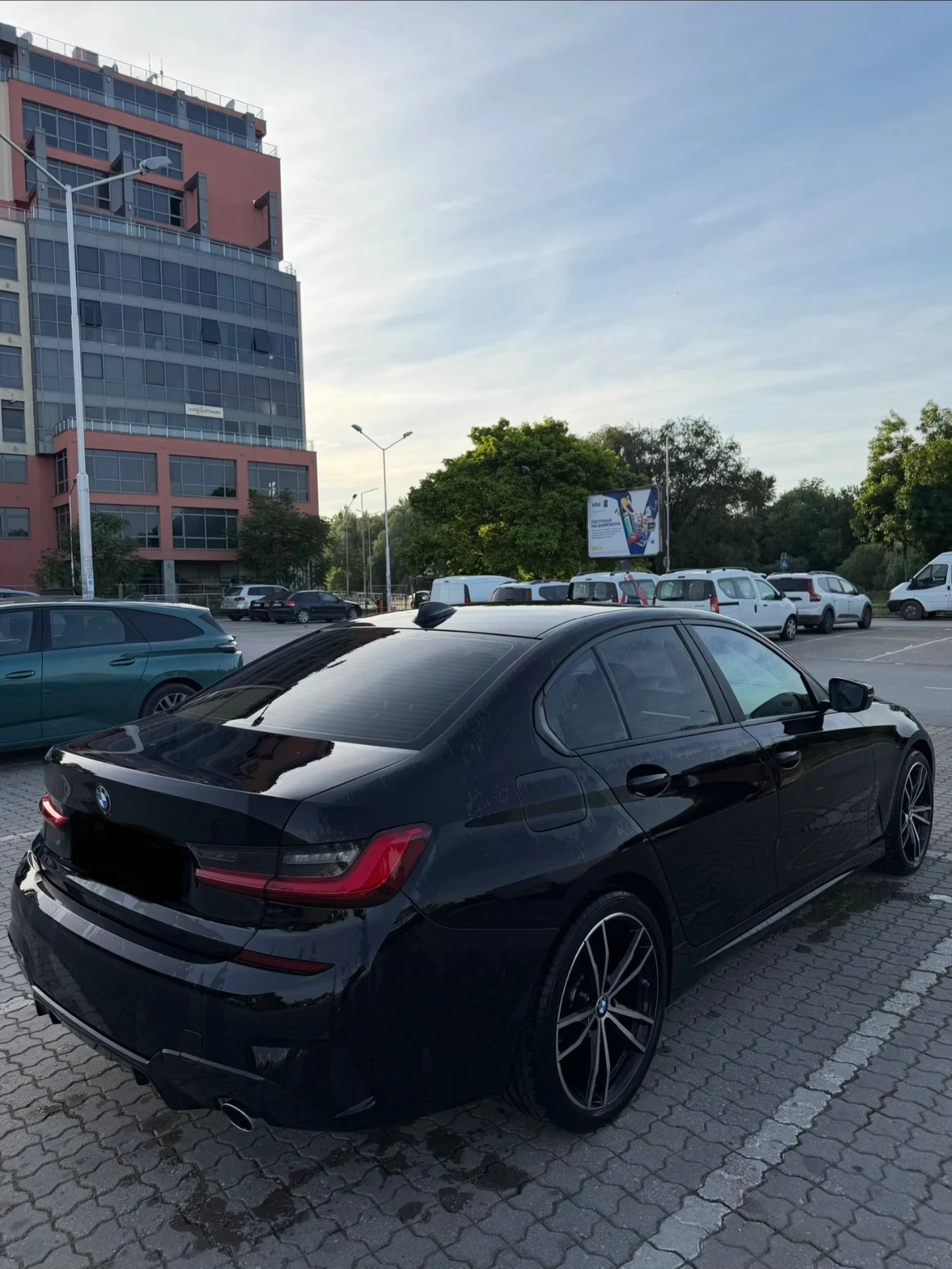 BMW 320 318D M CarPlay , снимка 4 - Автомобили и джипове - 56015940