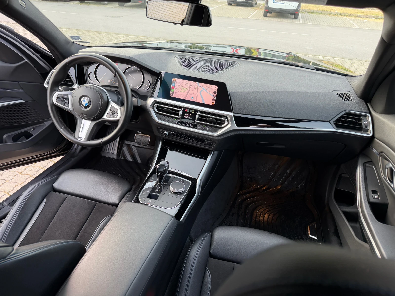 BMW 320 318D M CarPlay , снимка 8 - Автомобили и джипове - 56015940