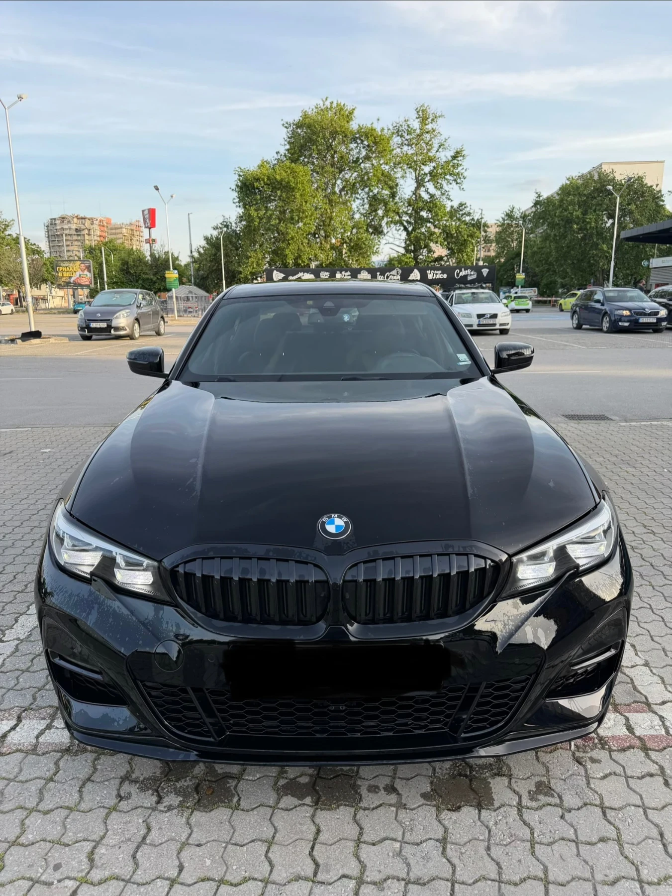 BMW 320 318D M CarPlay , снимка 2 - Автомобили и джипове - 56015940
