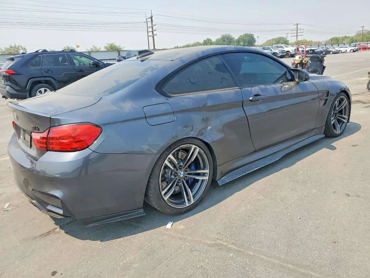 BMW M4 Reserve Price / Carfax / Автокредит , снимка 3 - Автомобили и джипове - 56202320