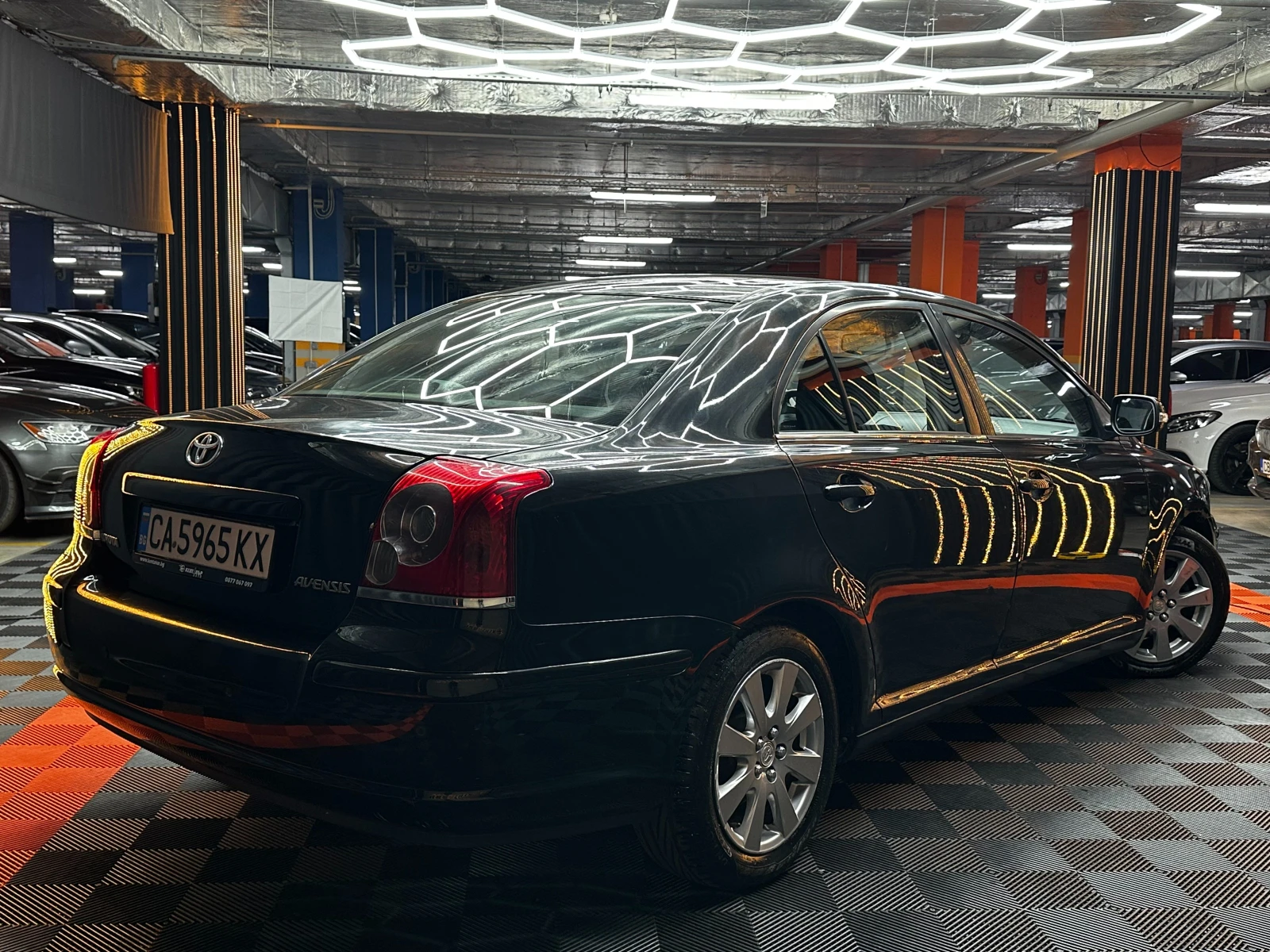 Toyota Avensis 1.8i 129 к.с. , снимка 3 - Автомобили и джипове - 56253570