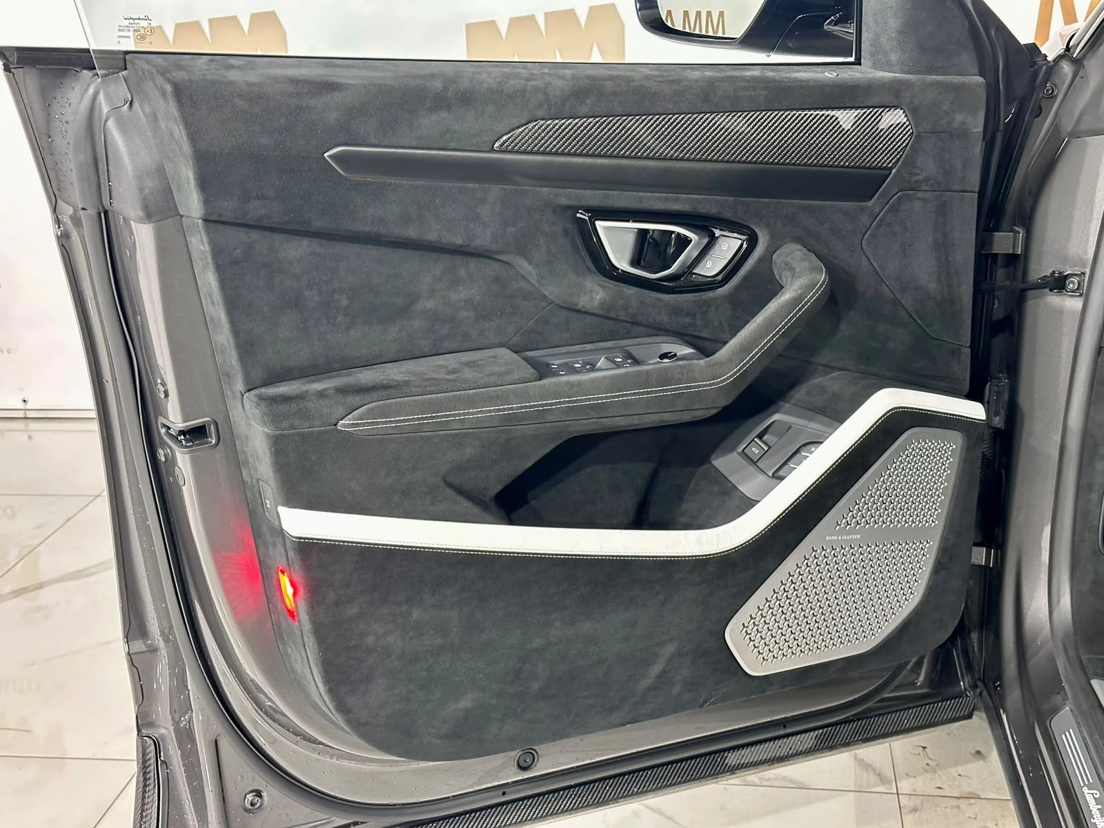 Lamborghini Urus Performante* Carbon* PPF* B&O* HuD, снимка 6 - Автомобили и джипове - 56606729