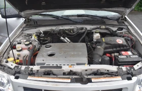 Ford Escape 2.5L L4 DOHC 16-valve + electric motor, снимка 7