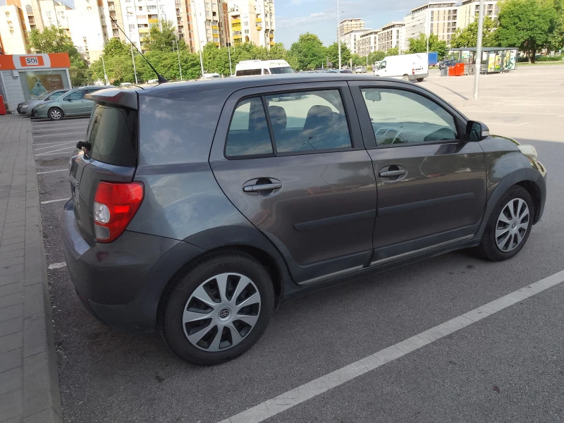 Toyota Urban Cruiser 1, 33 VVT-I , с автокаско, климатроник, 6 скорости, снимка 3 - Автомобили и джипове - 48335047