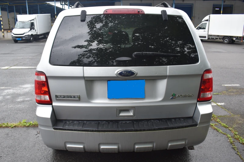 Ford Escape 2.5L L4 DOHC 16-valve + electric motor, снимка 5 - Автомобили и джипове - 47150349