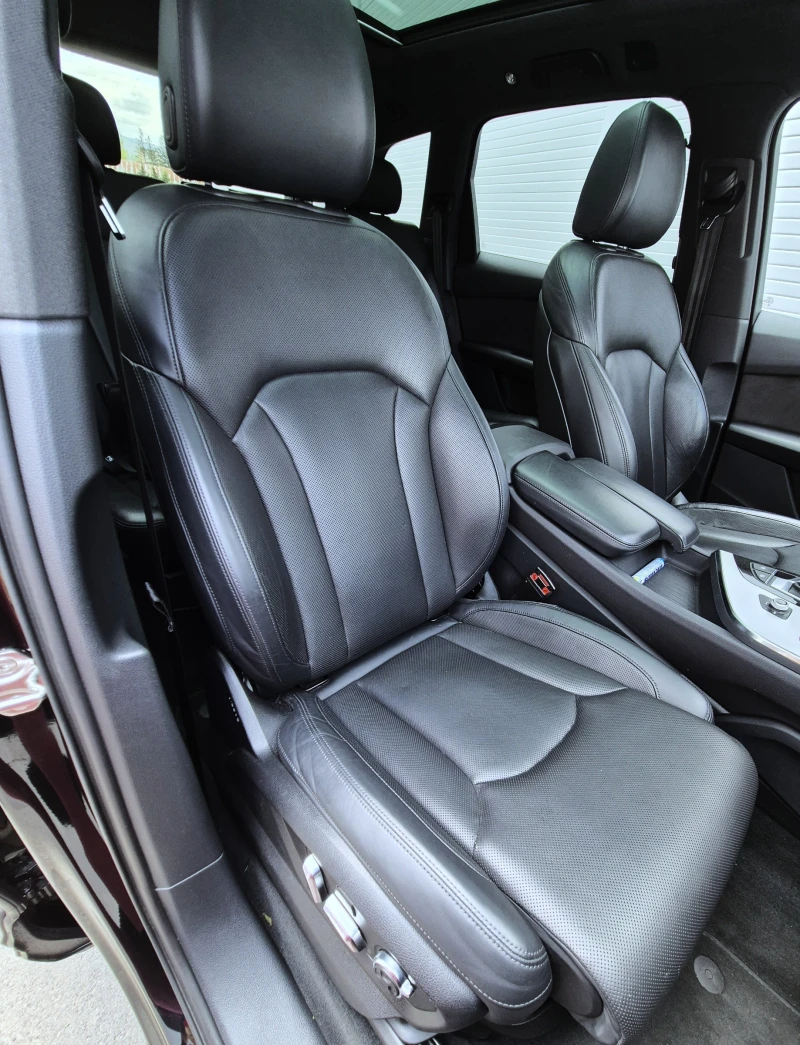 Audi Q7 Advanced, S-line, HUD, Matrix, Обдух, Масаж, снимка 12 - Автомобили и джипове - 49944873