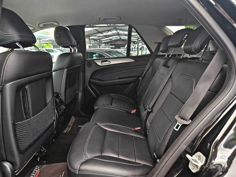 Mercedes-Benz ML 350 ! AMG/GERMAN/AIRMATIC/CAMERA/ПОДГР/ОБДУХ/KEYLES/LI, снимка 16 - Автомобили и джипове - 51602315