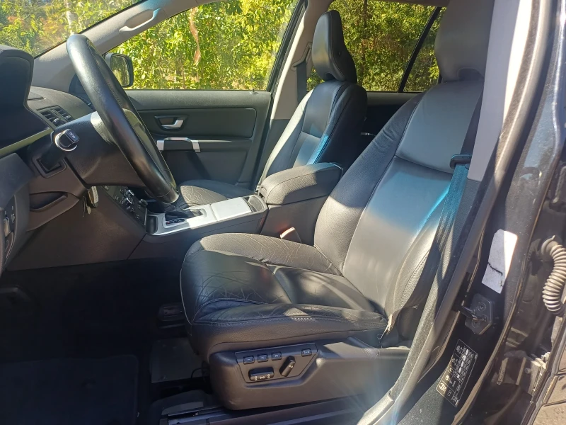 Volvo Xc90 2.4 D AWD, снимка 9 - Автомобили и джипове - 51760117