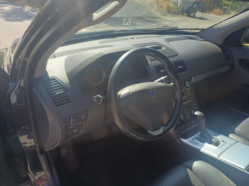 Volvo Xc90 2.4 D AWD, снимка 10 - Автомобили и джипове - 51760117