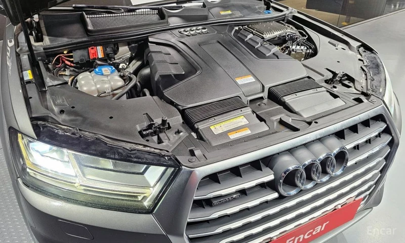 Audi Q7, снимка 6 - Автомобили и джипове - 52962145