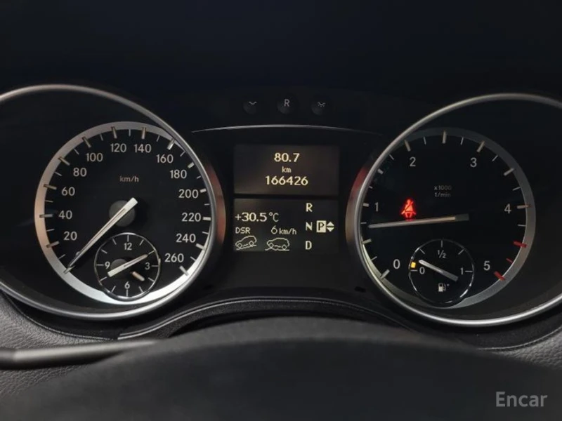 Mercedes-Benz ML 300, снимка 5 - Автомобили и джипове - 53458382