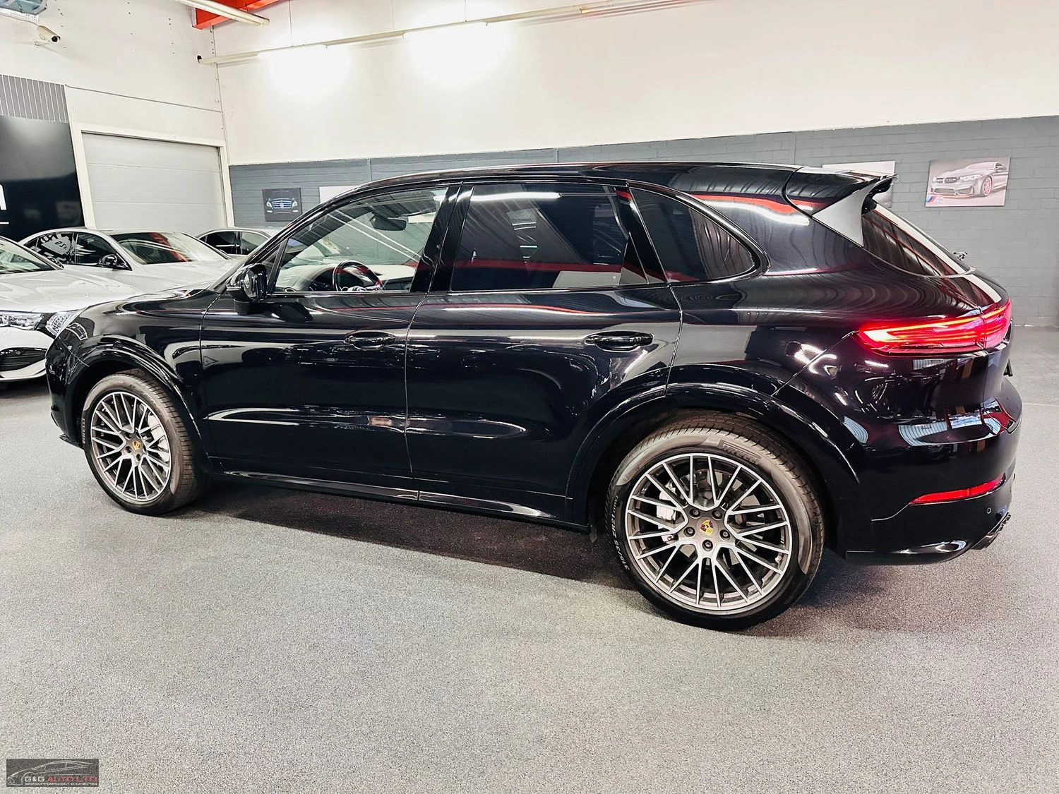 Porsche Cayenne 340HP/V6/SPORT-DESIGN/HUD/PANO/ACC/CARPLAY/621bpr - изображение 8