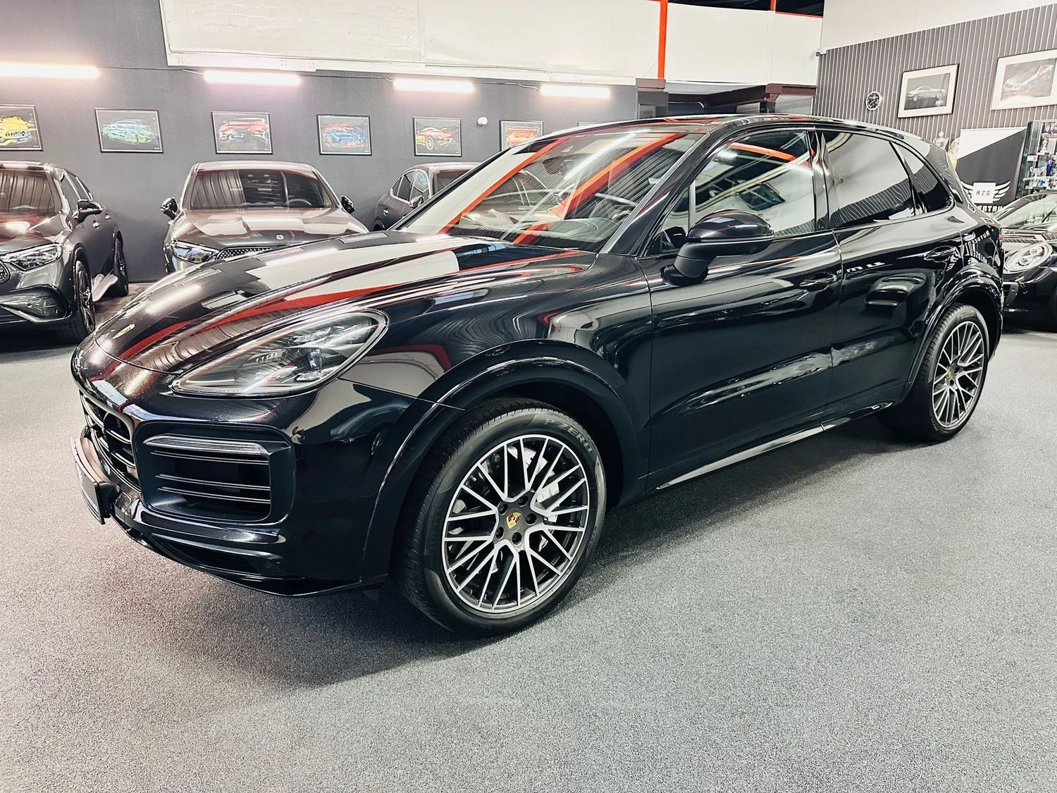 Porsche Cayenne 340HP/V6/SPORT-DESIGN/HUD/PANO/ACC/CARPLAY/621bpr - изображение 2