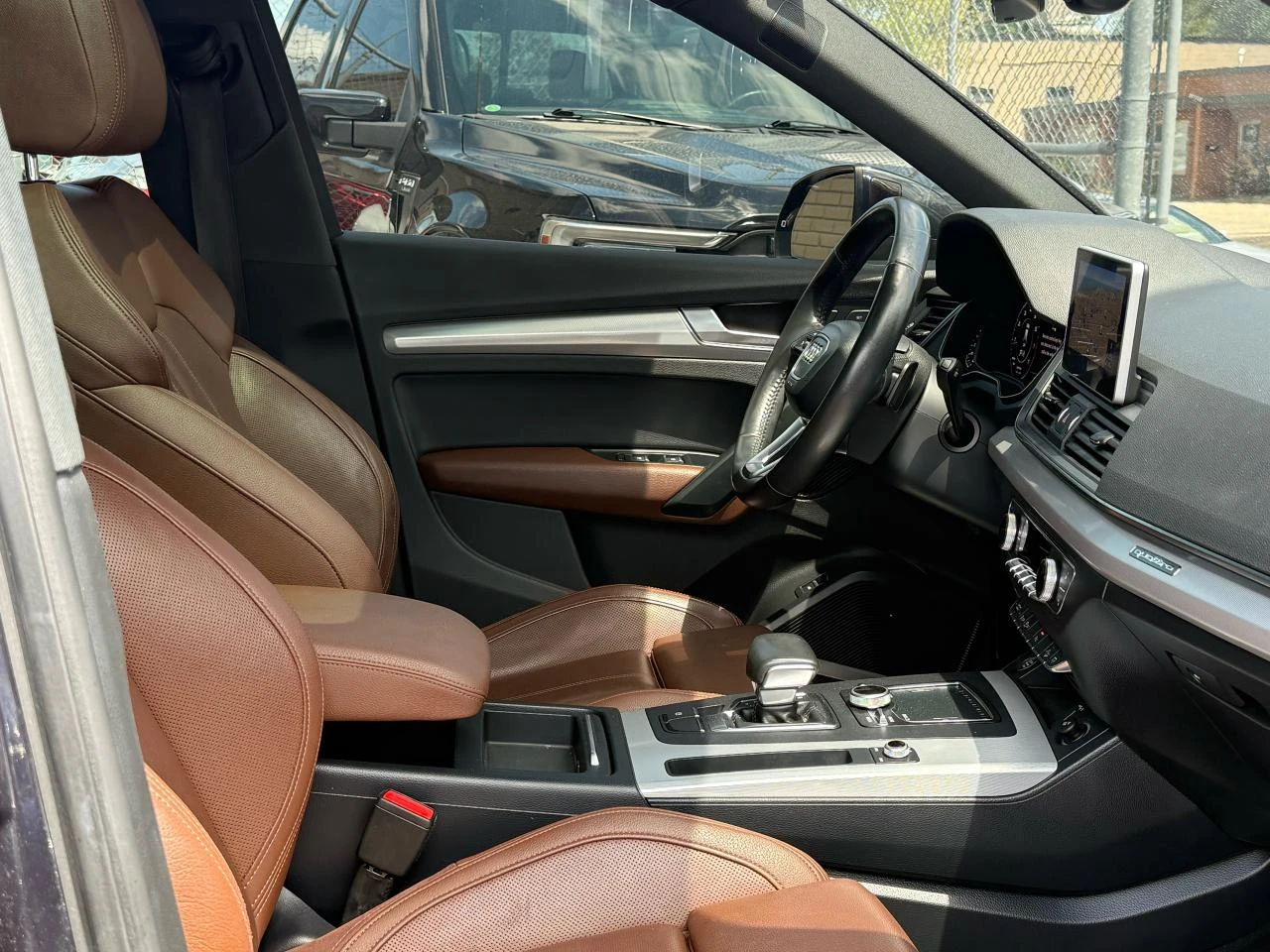 Audi Q5 TECHNIK Обдух* Bang&Olufsen* 360* Дистроник* Пано* - изображение 10