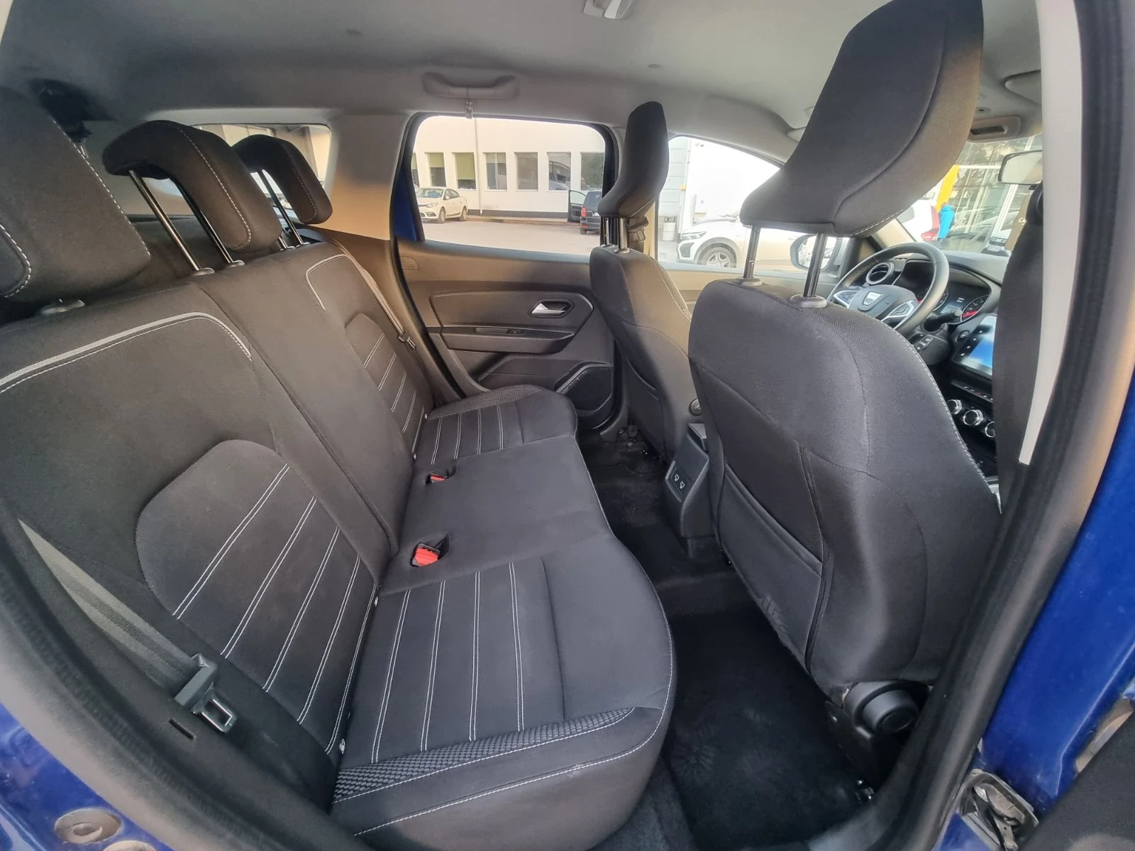 Dacia Duster TCe 100 ECO-G 4x2 BVM6 | Mobile.bg   11