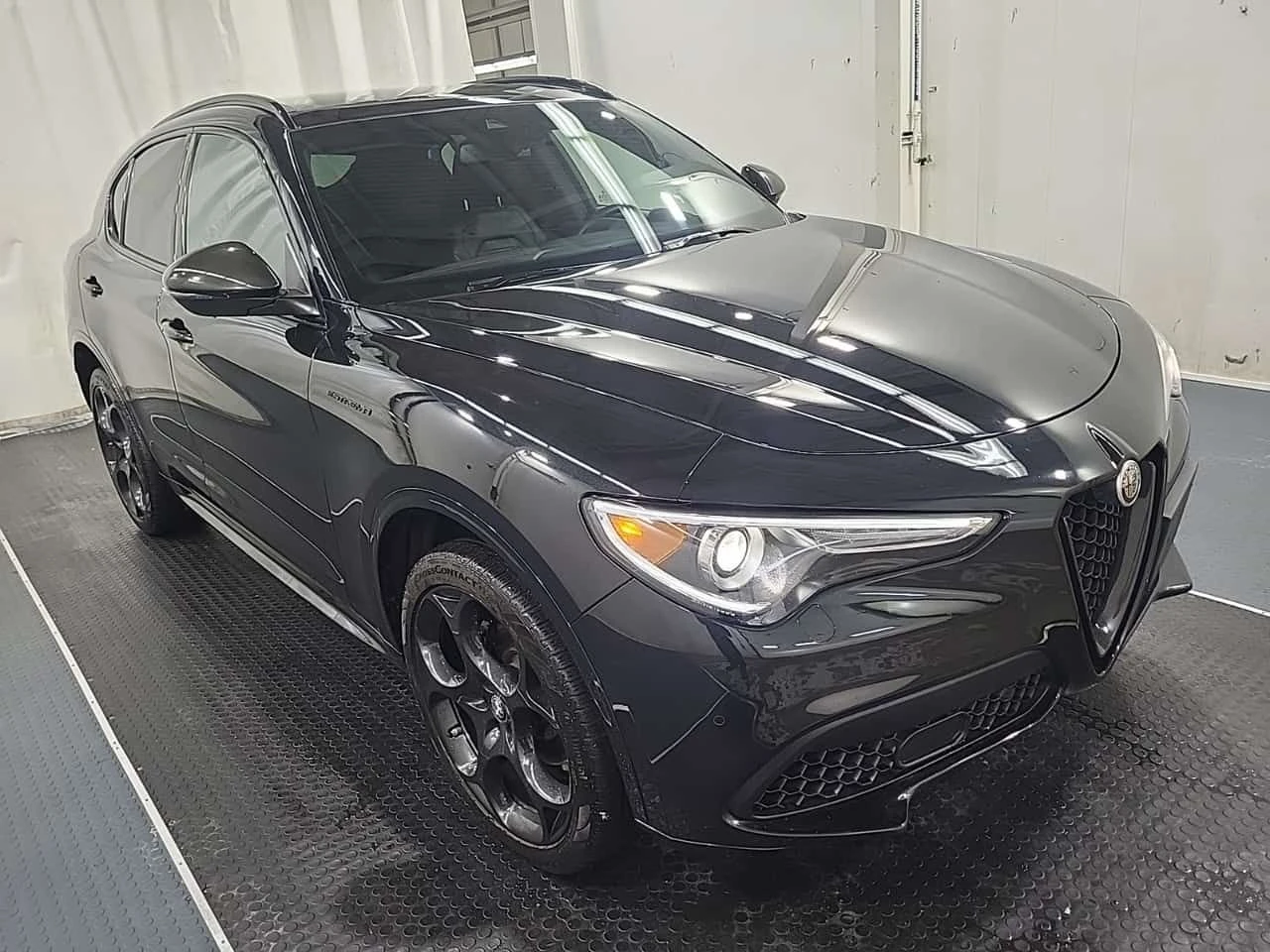Alfa Romeo Stelvio * ESTREMA * CARFAX * ЦЕНА ДО БГ - изображение 3