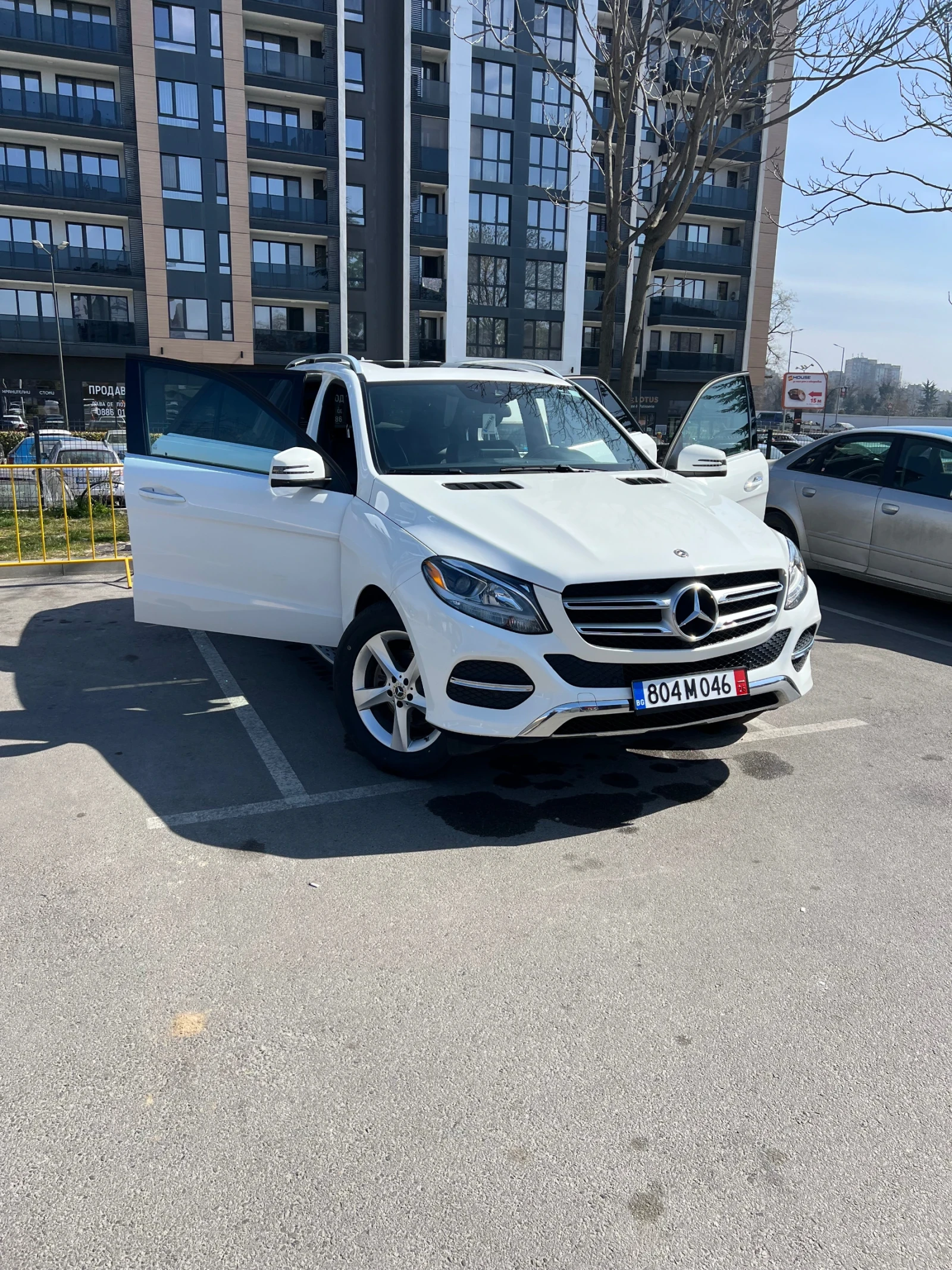 Mercedes-Benz GLE 350 350, снимка 4 - Автомобили и джипове - 53826454
