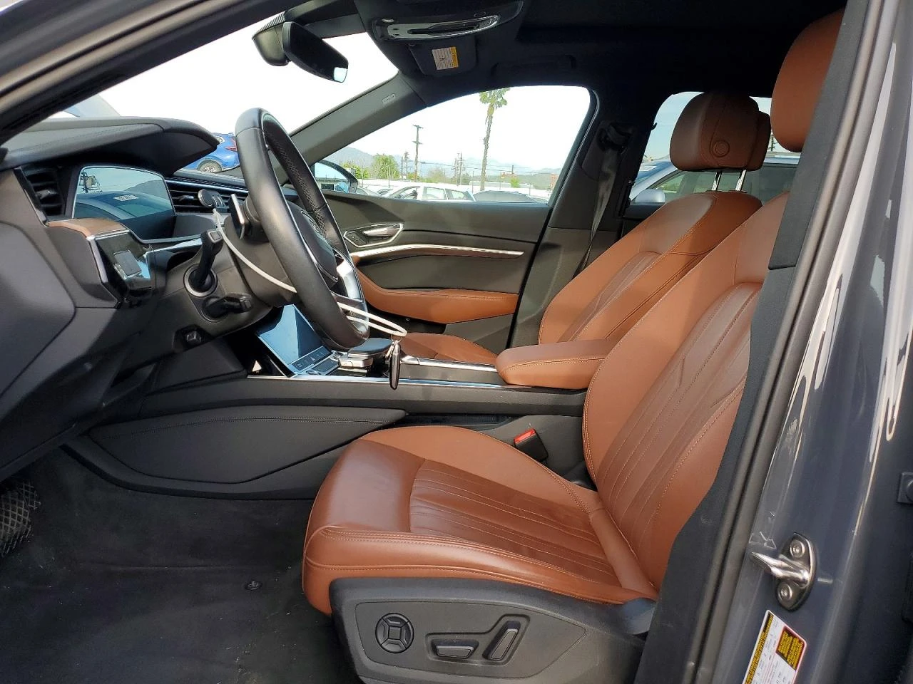 Audi Q8 * E-TRON* PREMIUM* AWD*  | Mobile.bg � ����������� 10