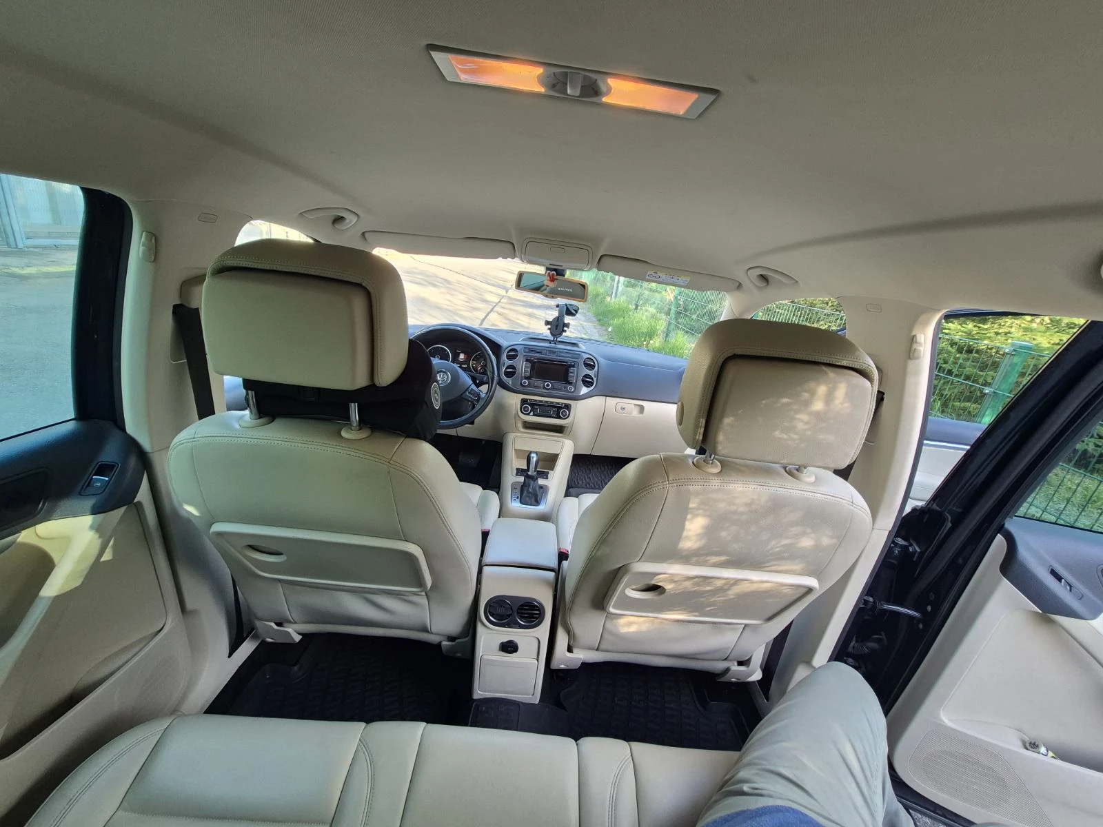 VW Tiguan, снимка 7 - Автомобили и джипове - 54649234