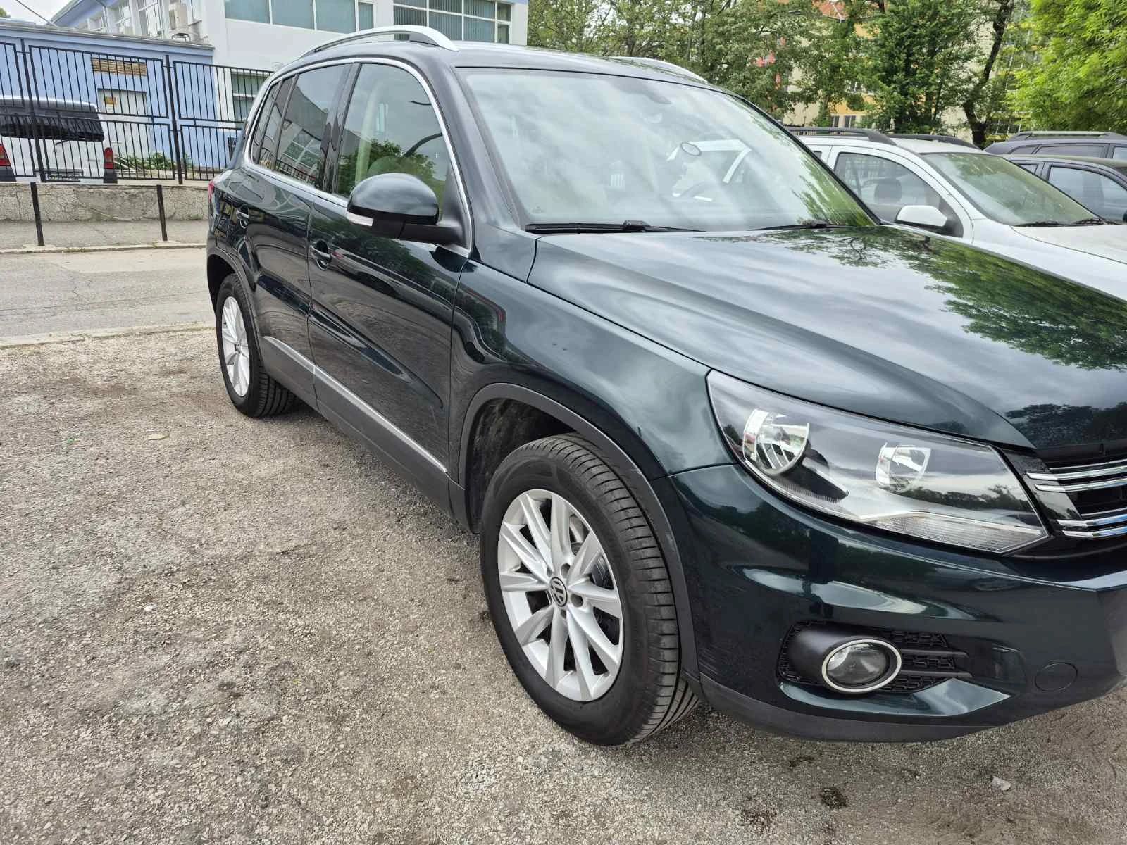 VW Tiguan, снимка 11 - Автомобили и джипове - 54649234