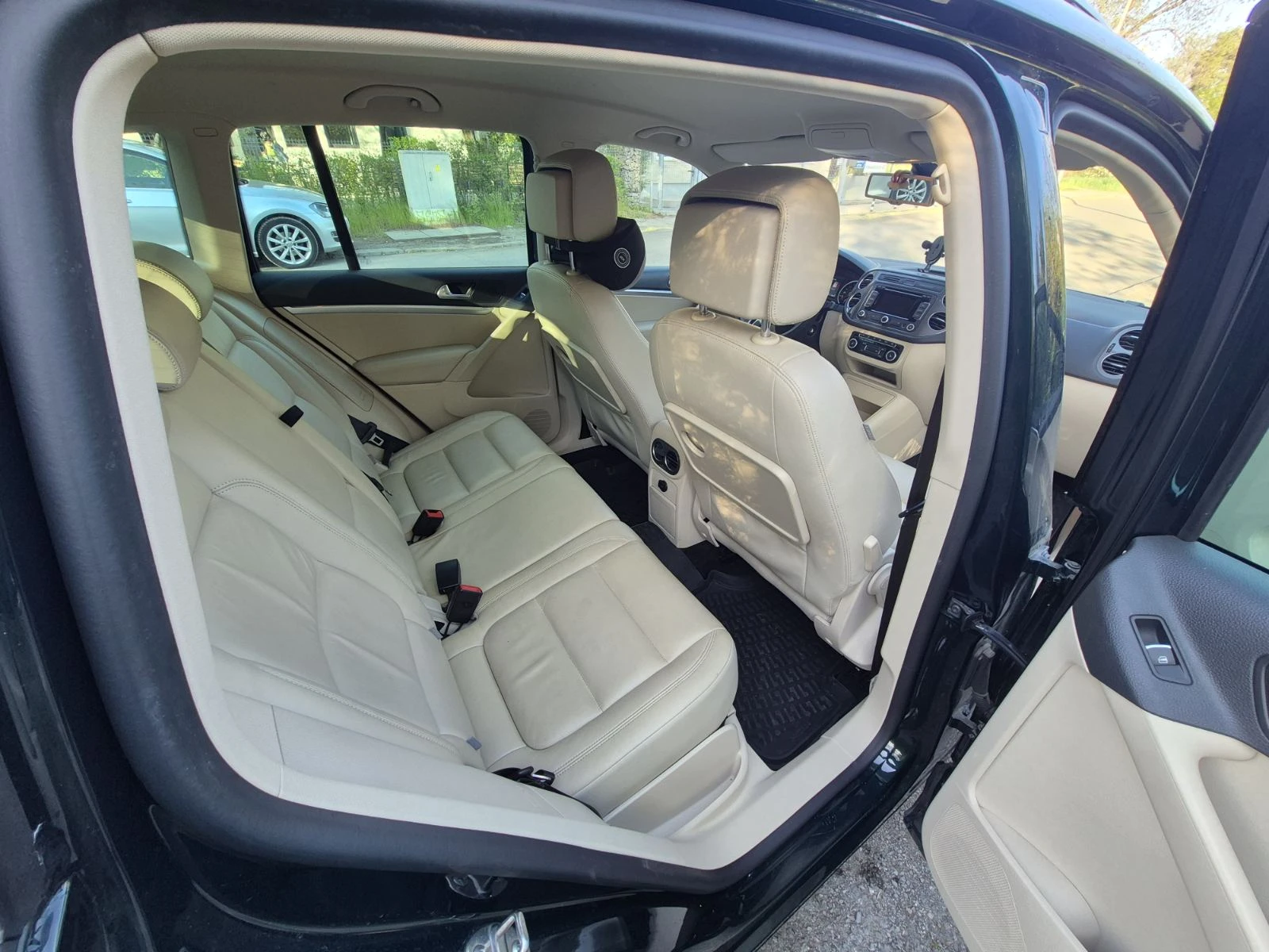 VW Tiguan, снимка 3 - Автомобили и джипове - 54649234