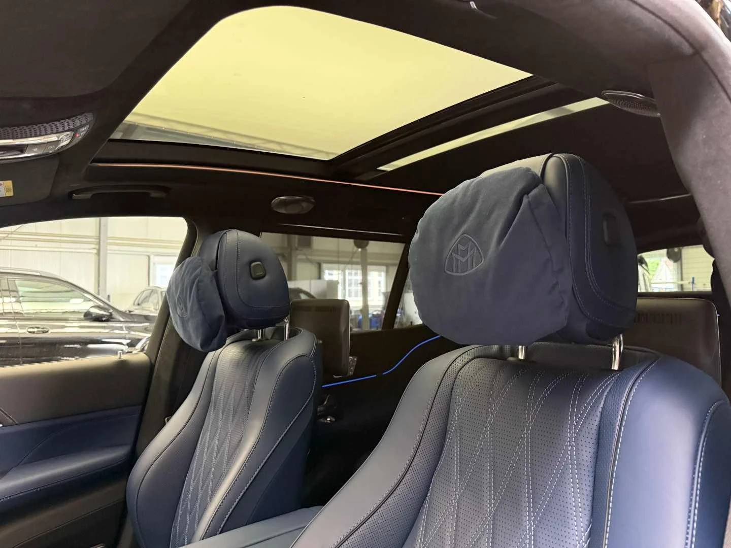 Mercedes-Benz GLS 600 MAYBACH 4MATIC FIRST-CLASS YACHT-BLUE BURMESTER-3D, снимка 5 - Автомобили и джипове - 54904426
