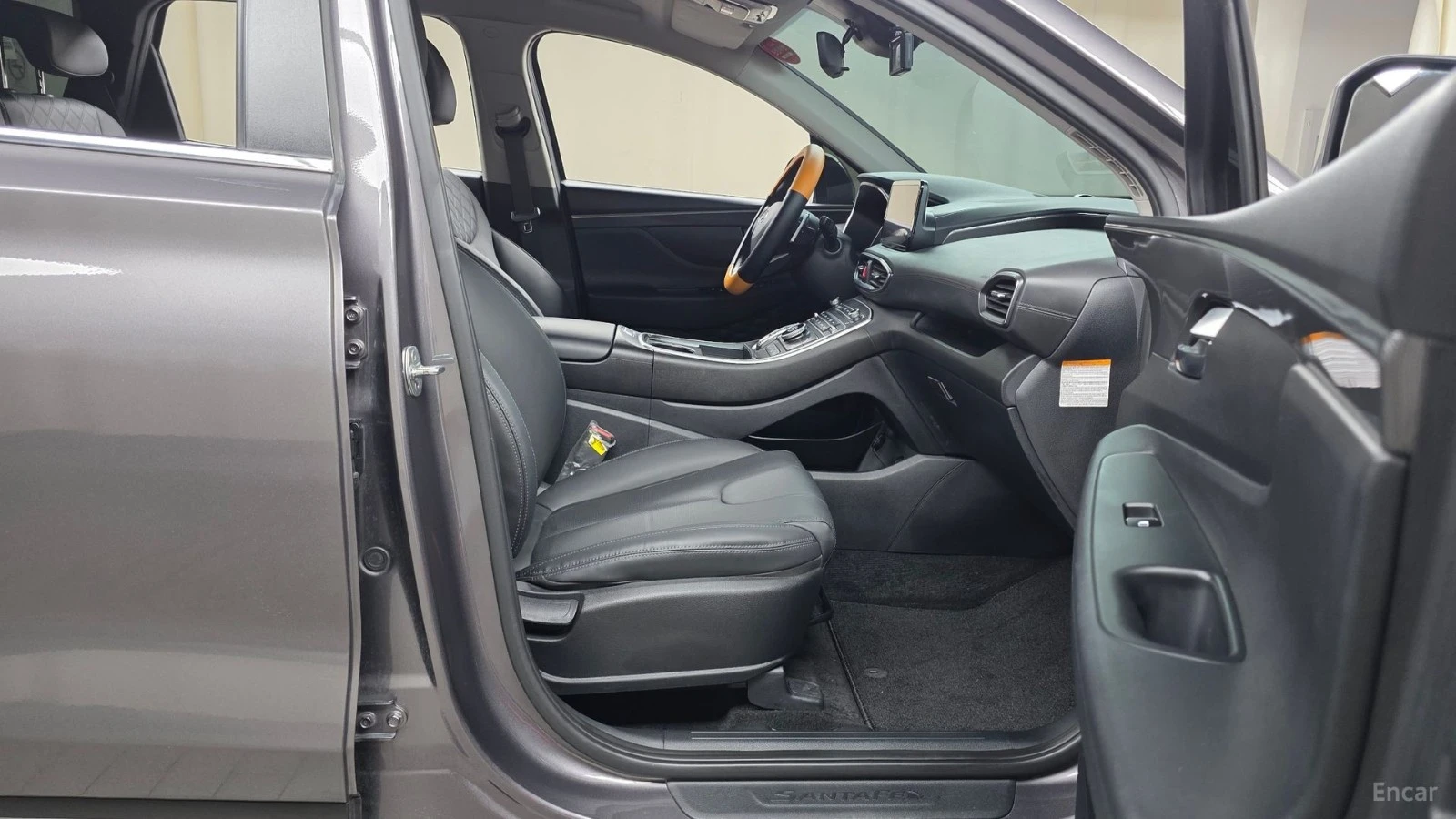 Hyundai Santa fe HEV 1.6 Exclusive* КОЖА* ОБДУХВ* НАВИ* КАМЕРА, снимка 15 - Автомобили и джипове - 55558863