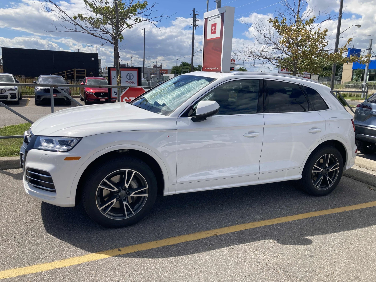 Audi Q5 Progressiv / АВТОКРЕДИТ, снимка 2 - Автомобили и джипове - 55968787