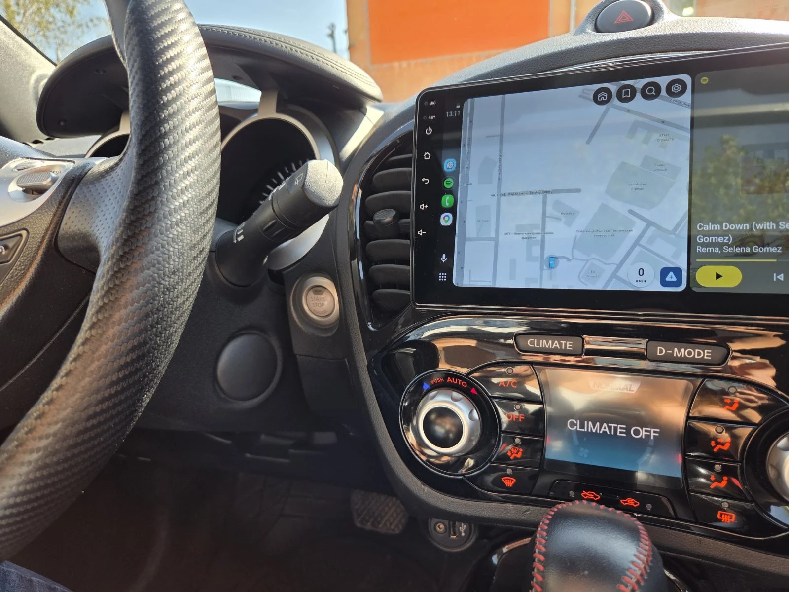 Nissan Juke 1.6 Turbo, снимка 14 - Автомобили и джипове - 56441793